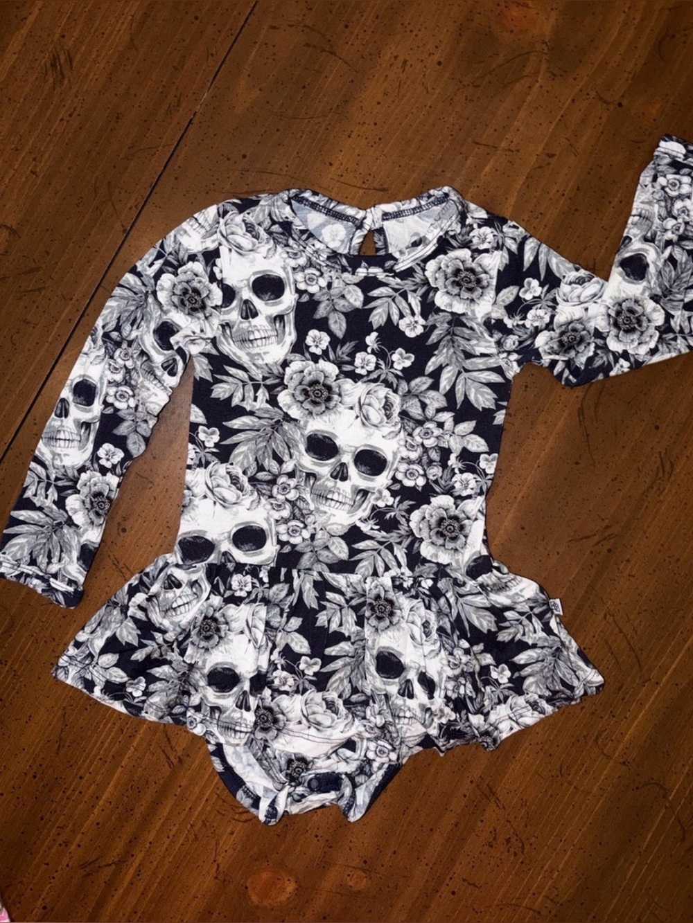 Little Bum Bums “Skeletons in the Closet” Onesie s 12-18M